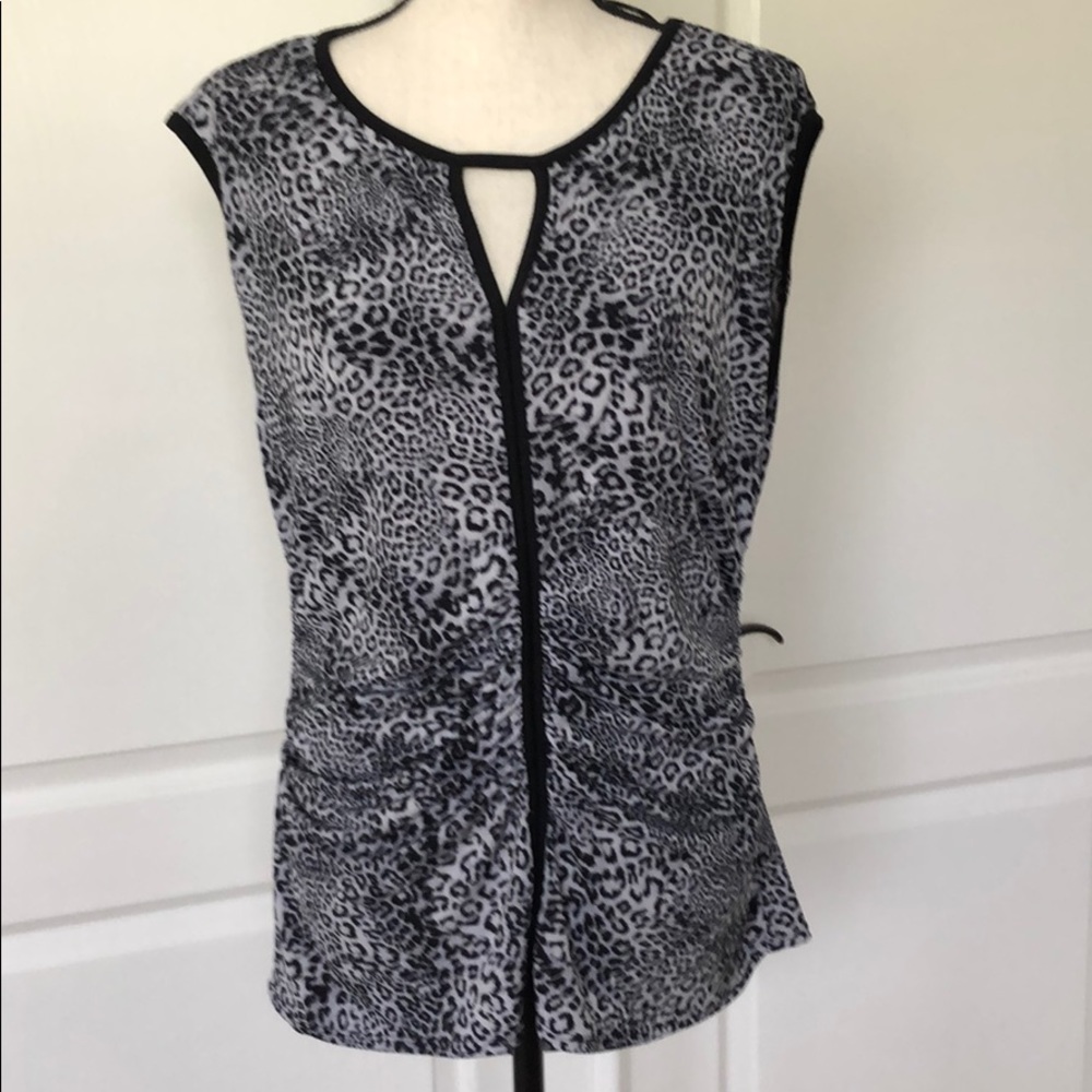 Vince Camuto Animal Print Top Blouse XL